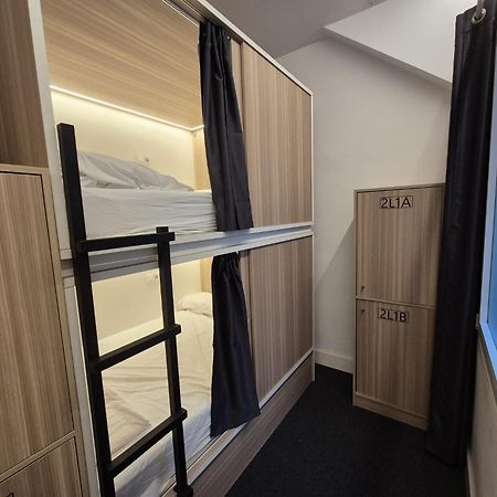 Hostel Siesta & Go Madrid Luaran gambar