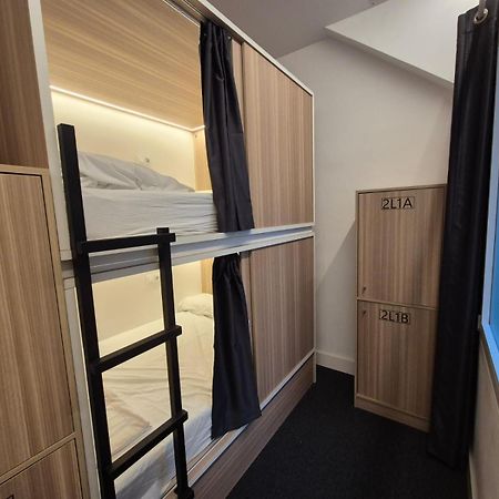 Hostel Siesta & Go Madrid Luaran gambar