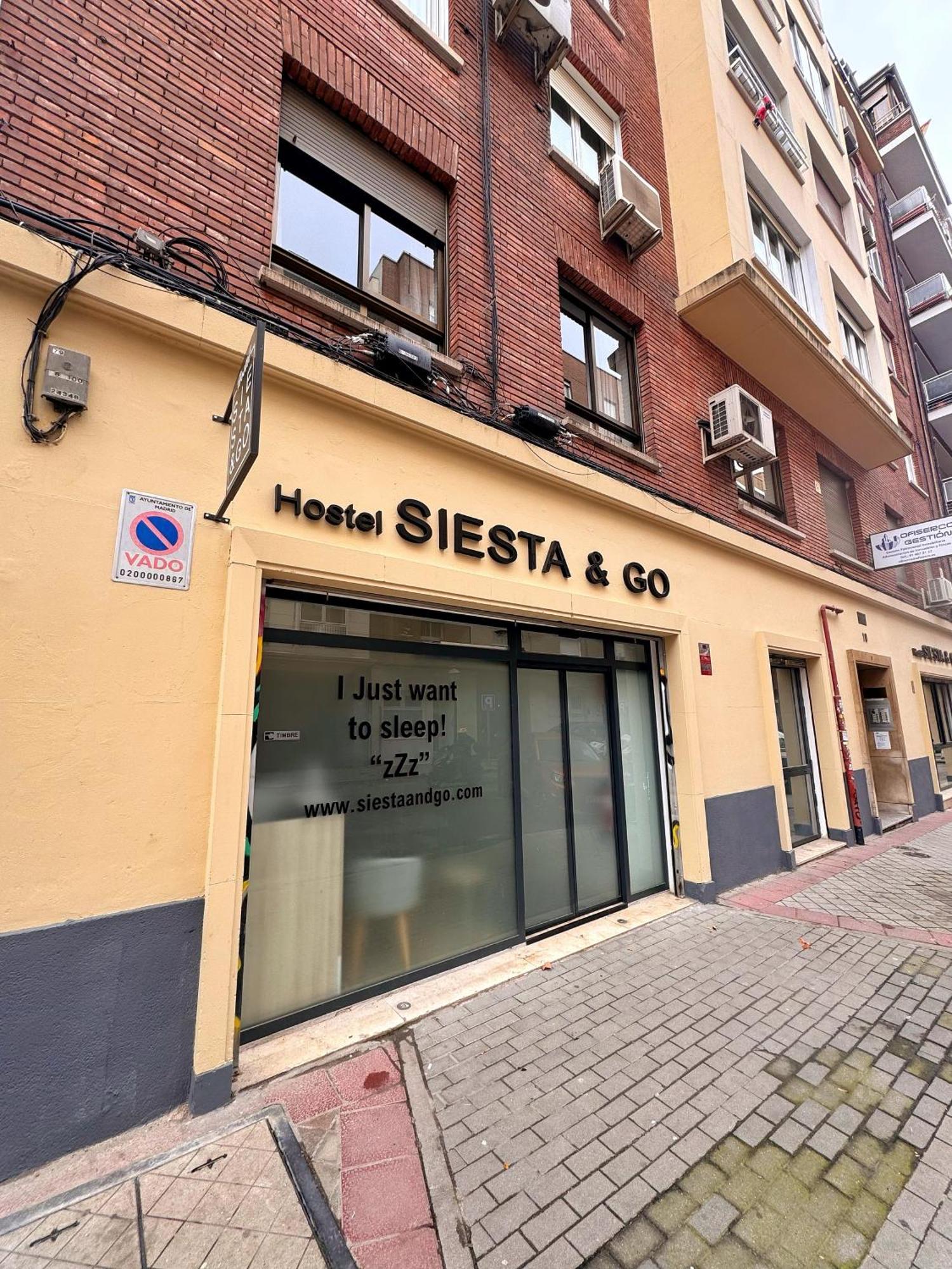 Hostel Siesta & Go Madrid Luaran gambar