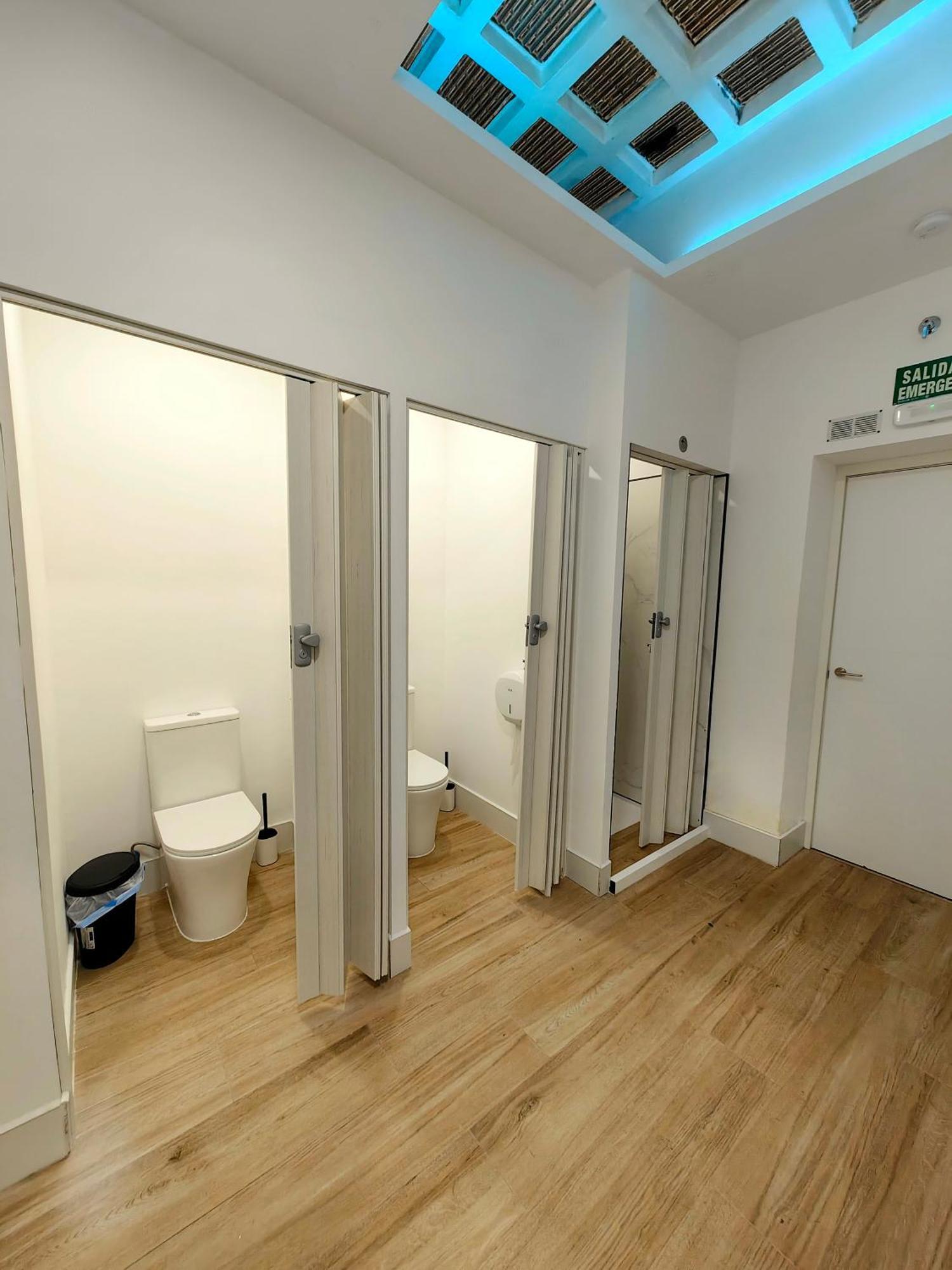 Hostel Siesta & Go Madrid Luaran gambar