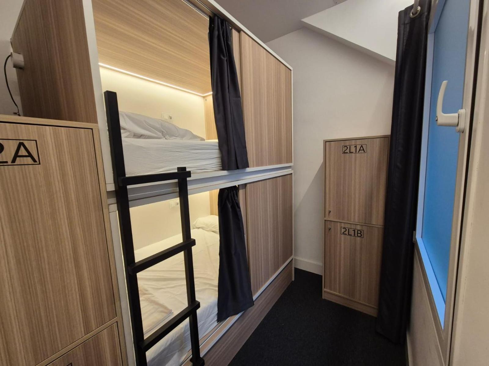 Hostel Siesta & Go Madrid Luaran gambar